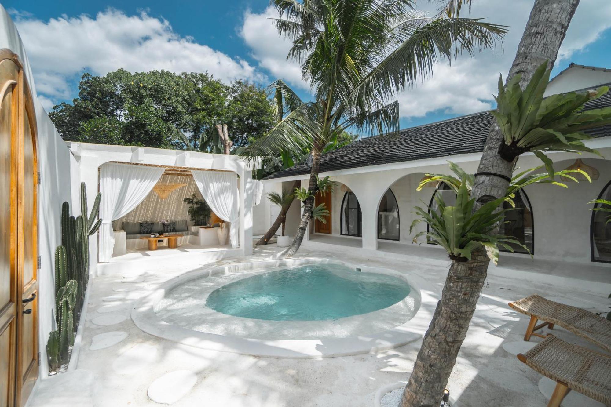 Bohemian Jogja Villas With Private Pool Kejayan Eksteriør bilde
