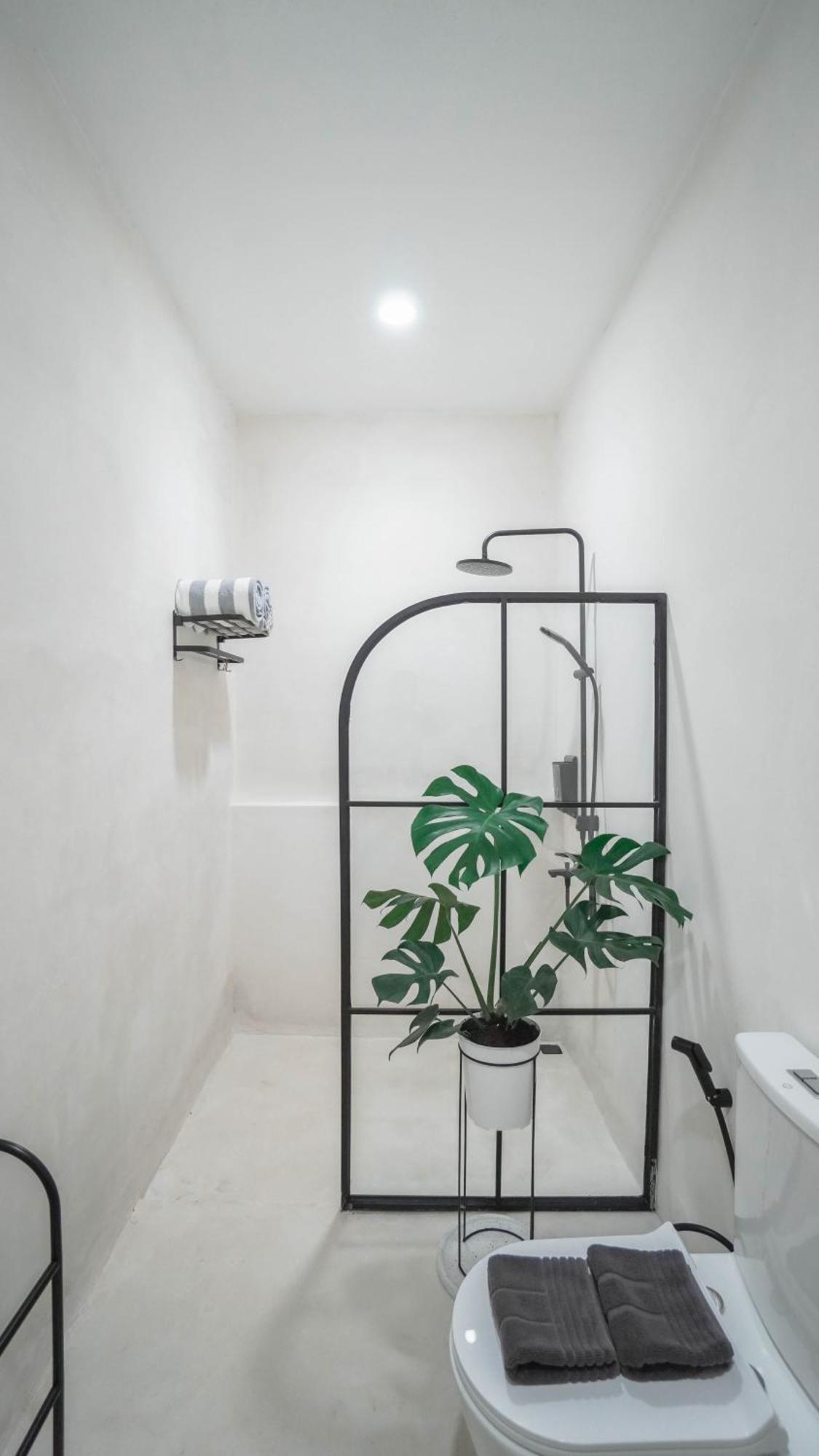 Bohemian Jogja Villas With Private Pool Kejayan Eksteriør bilde