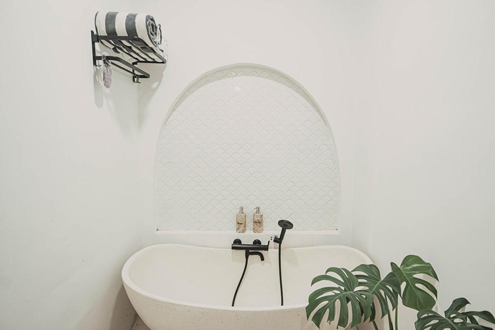 Bohemian Jogja Villas With Private Pool Kejayan Eksteriør bilde