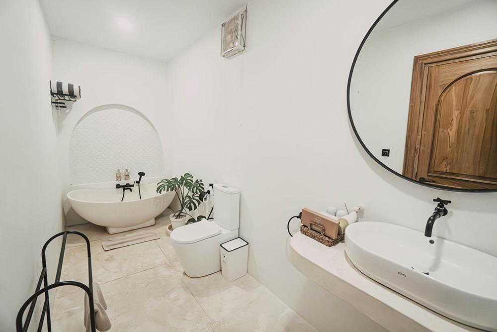 Bohemian Jogja Villas With Private Pool Kejayan Eksteriør bilde